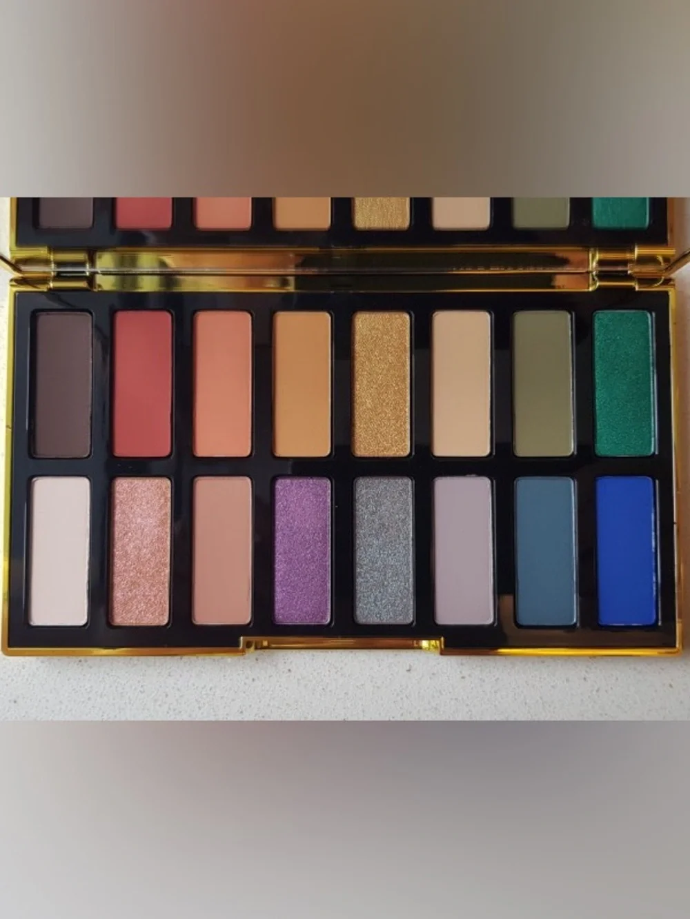 Kat Von D 10th anniversary Luxury Eyeshadow Palette - Hard to find!!!!